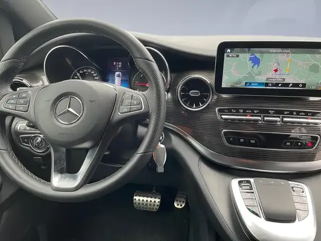 Mercedes-Benz V 250