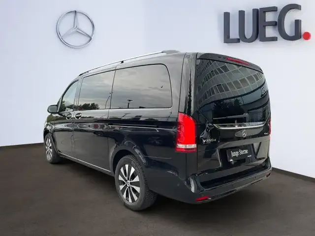 Mercedes-Benz V 250