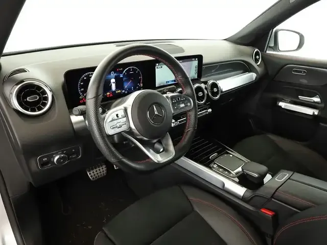 Mercedes-Benz GLB 180