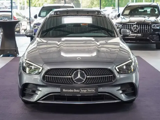 Mercedes-Benz E 400