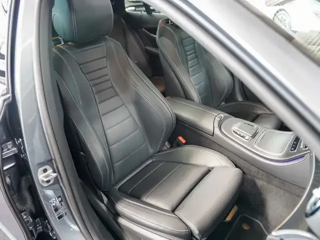 Mercedes-Benz E 400