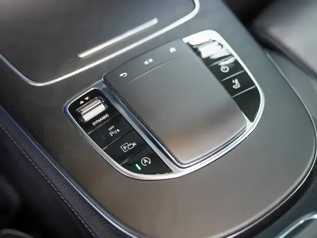 Mercedes-Benz E 400