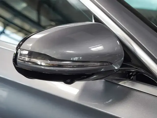 Mercedes-Benz E 400