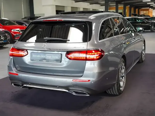 Mercedes-Benz E 400
