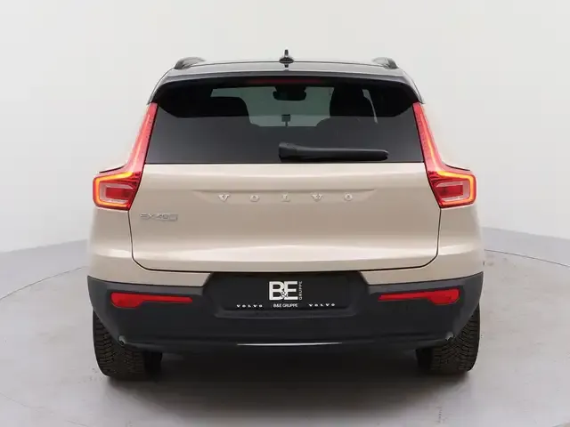 Volvo EX40