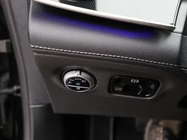 Mercedes-Benz EQE 300