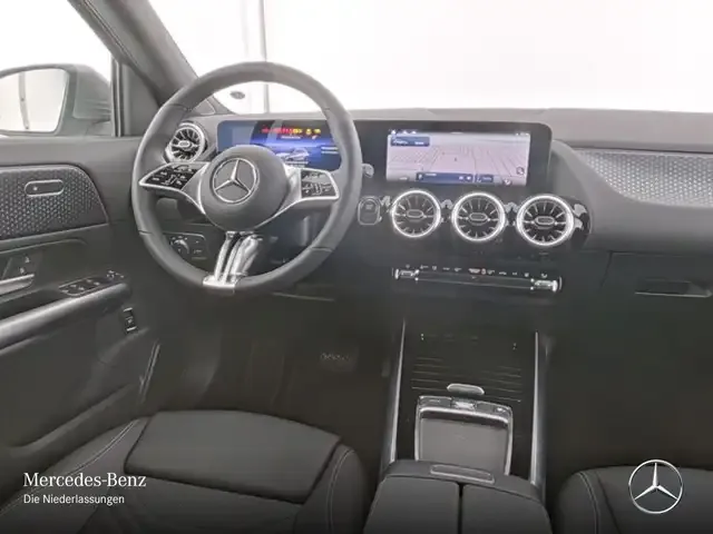 Mercedes-Benz EQA 300