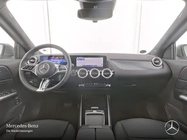Mercedes-Benz EQA 300