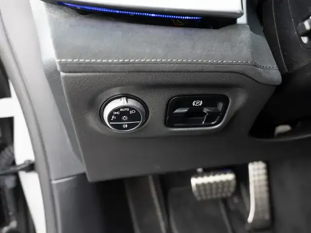 Mercedes-Benz EQE 300