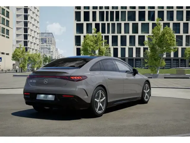 Mercedes-Benz EQE 300