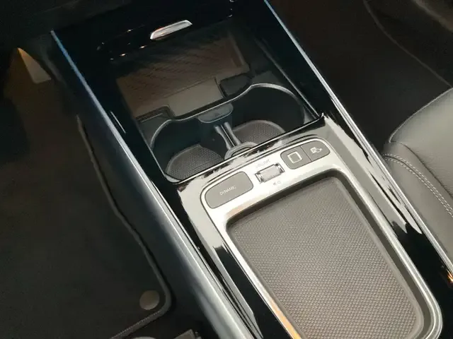 Mercedes-Benz GLA 220