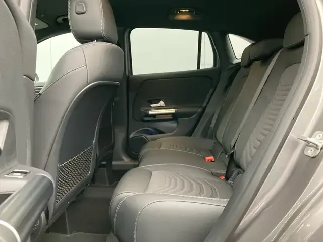 Mercedes-Benz GLA 220