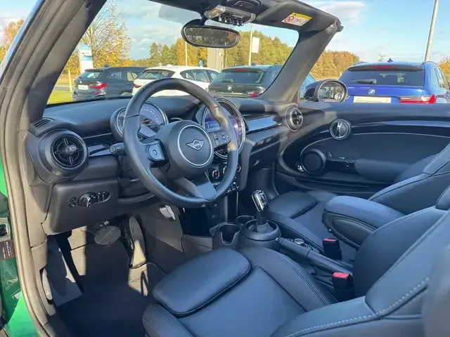 MINI Cooper Cabrio
