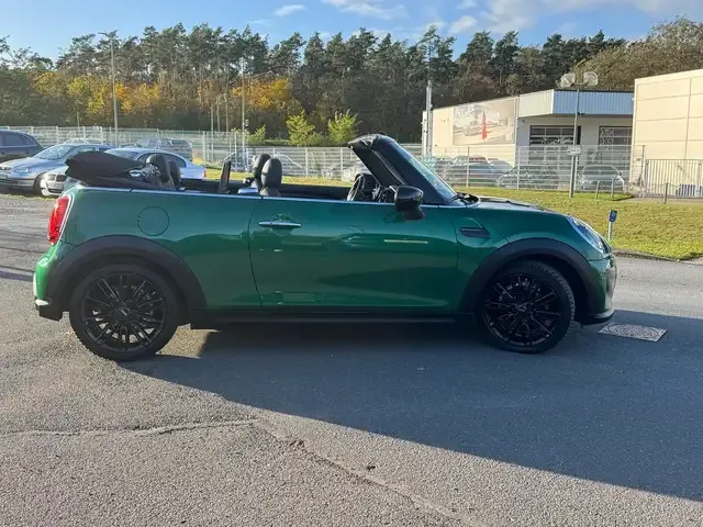MINI Cooper Cabrio
