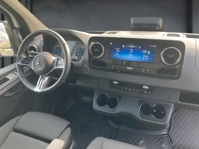 Mercedes-Benz Sonstige