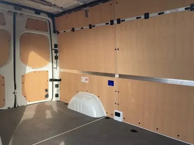 Mercedes-Benz Sonstige