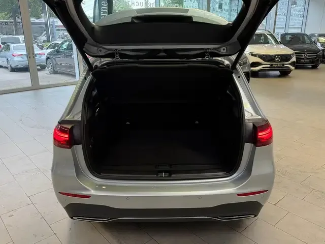 Mercedes-Benz B 220