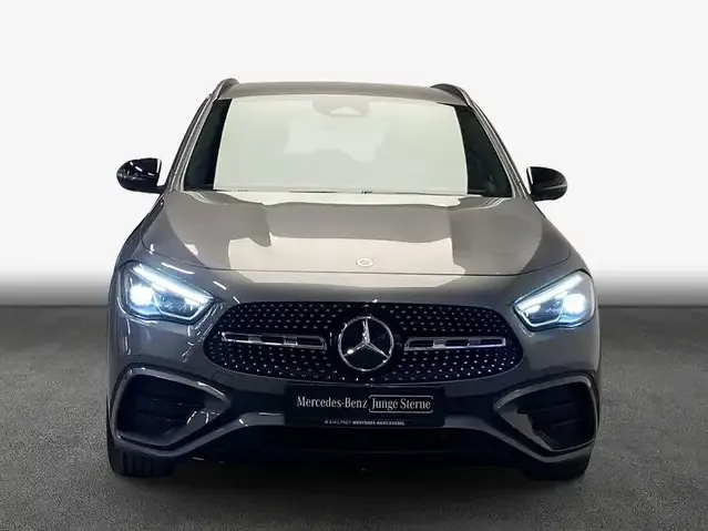 Mercedes-Benz GLA 200