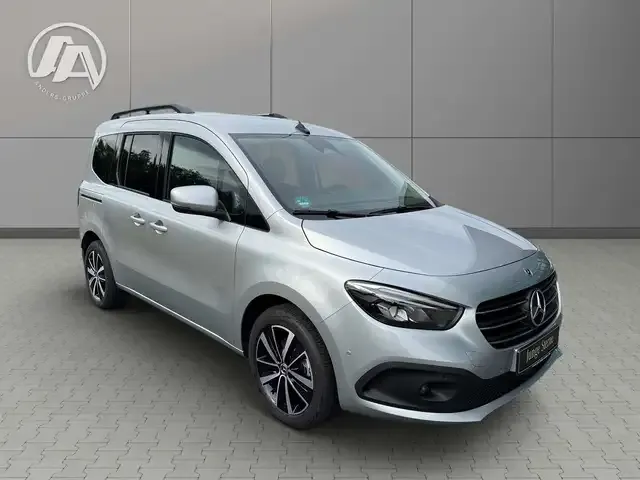 Mercedes-Benz T-Class