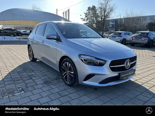 Mercedes-Benz B 250