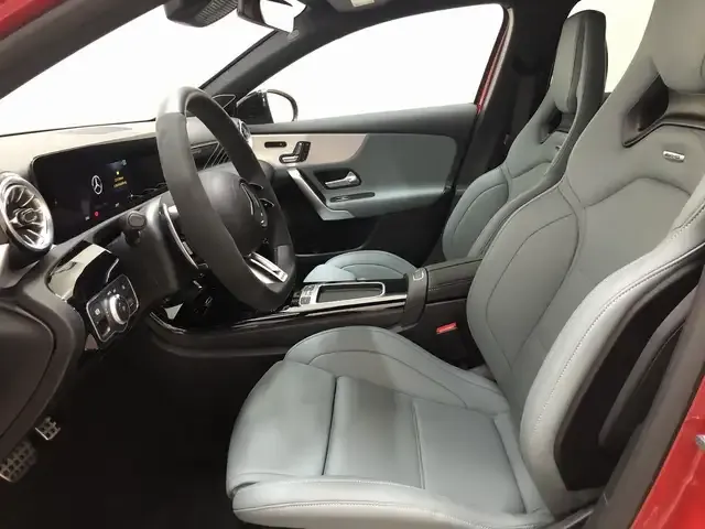 Mercedes-Benz A 45 AMG