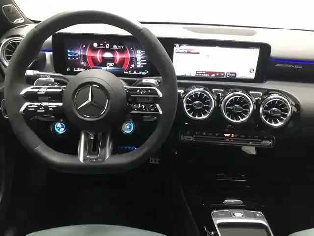 Mercedes-Benz A 45 AMG