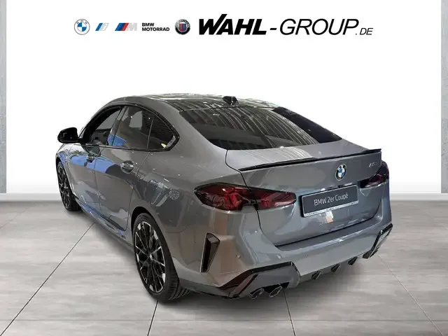 BMW 235