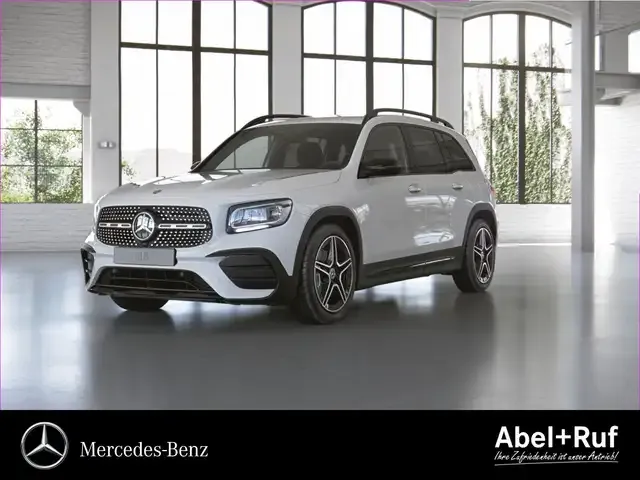 Mercedes-Benz GLB 220