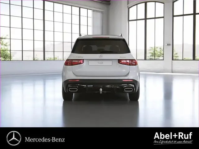Mercedes-Benz GLB 220