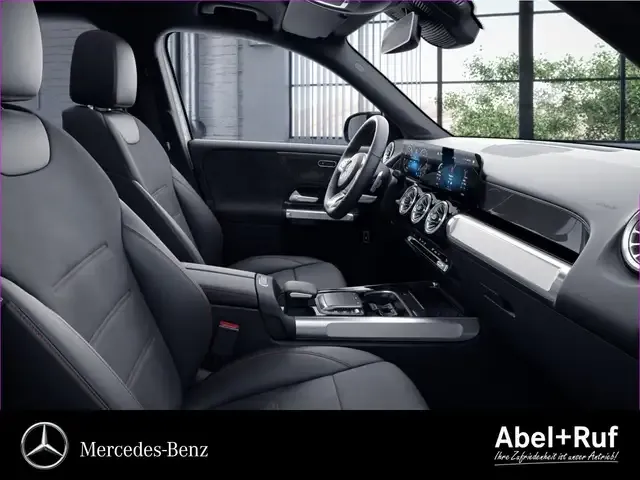 Mercedes-Benz GLB 220