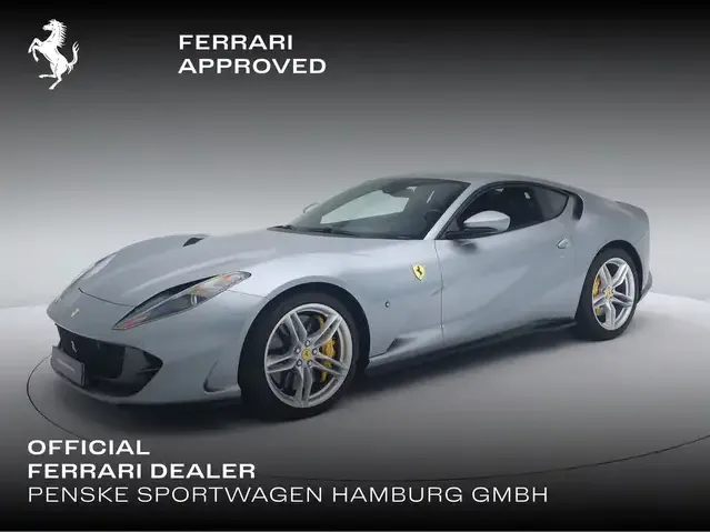 Ferrari 812