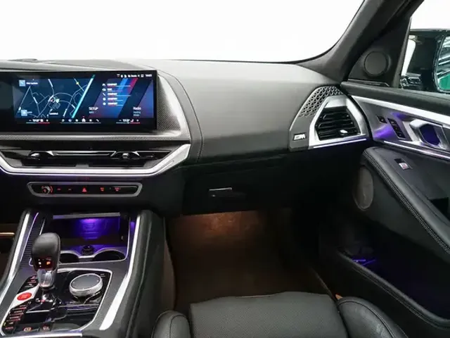 BMW XM