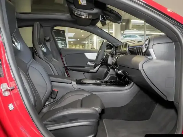 Mercedes-Benz CLA 45 AMG