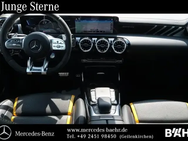 Mercedes-Benz CLA 45 AMG
