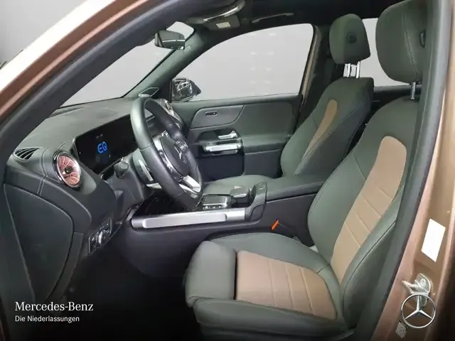 Mercedes-Benz EQB 350