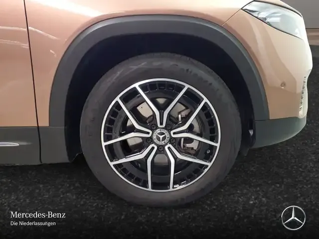 Mercedes-Benz EQB 350