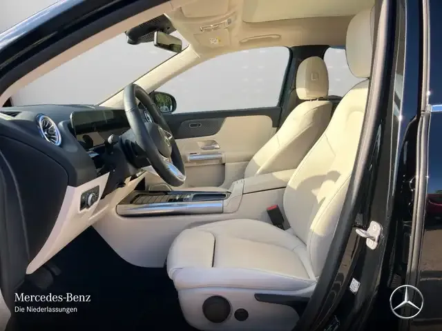 Mercedes-Benz EQA 300