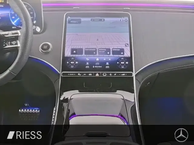 Mercedes-Benz EQE SUV