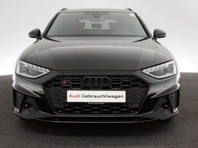 Audi S4