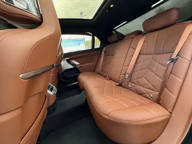 BMW 760