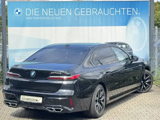 BMW 760