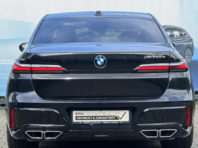BMW 760