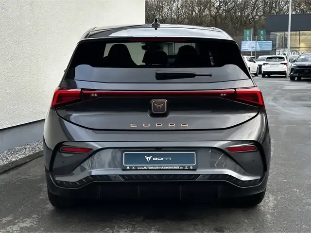 CUPRA Born