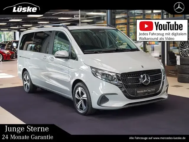 Mercedes-Benz V 220