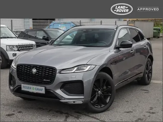 Jaguar F-Pace