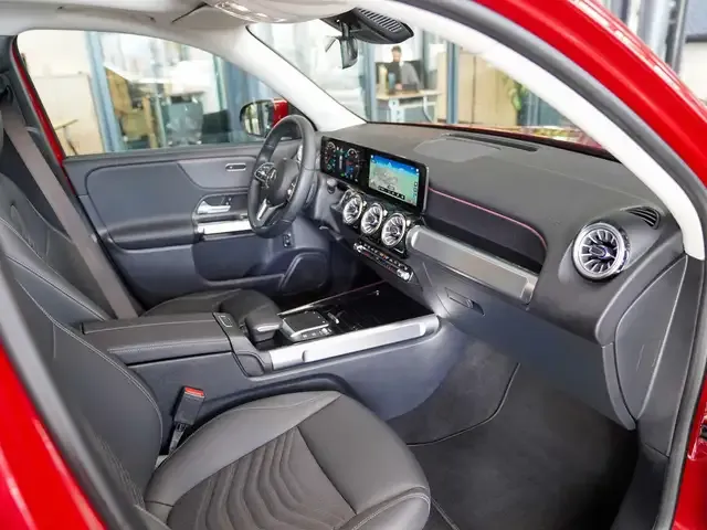 Mercedes-Benz EQB 250