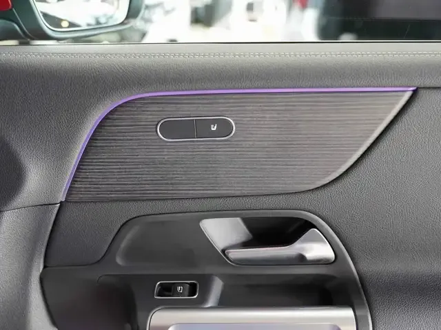 Mercedes-Benz EQB 250