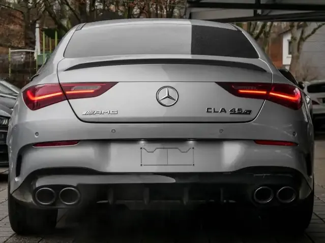 Mercedes-Benz CLA 45 AMG