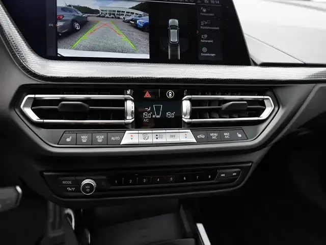 BMW 128