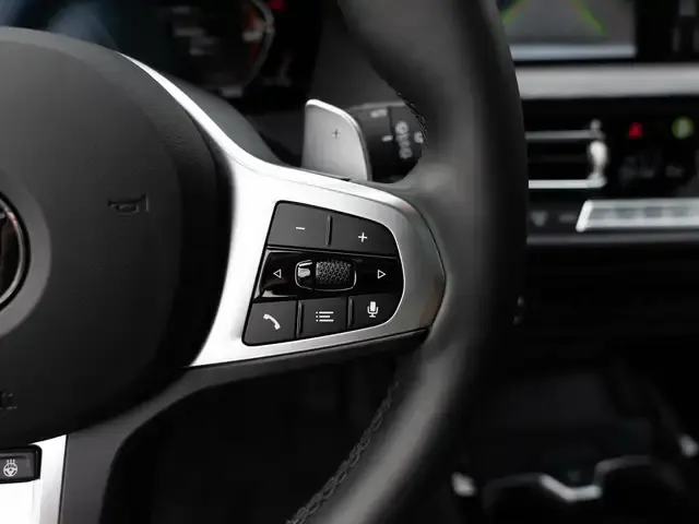 BMW 128